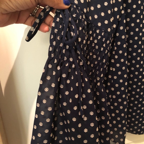 Fun chic top - Picture 3 of 8